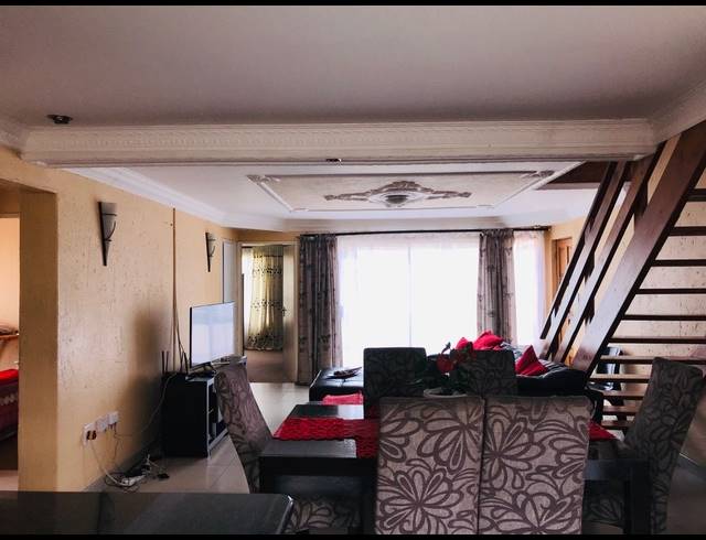 4 BEDROOM TOWNHOUSE FOR SALE IN SONNEVELD